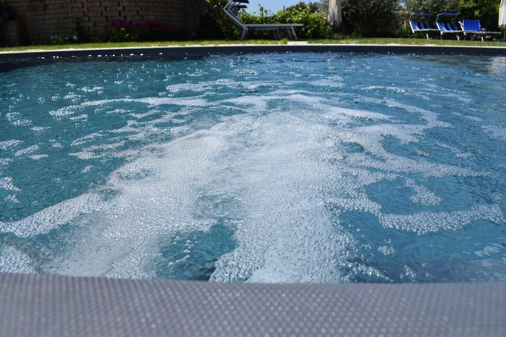 La Tinassara Bed & Breakfast ลาซีเซ ภายนอก รูปภาพ